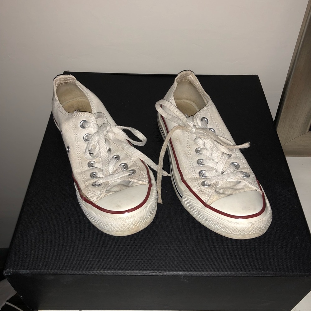 White low top converse